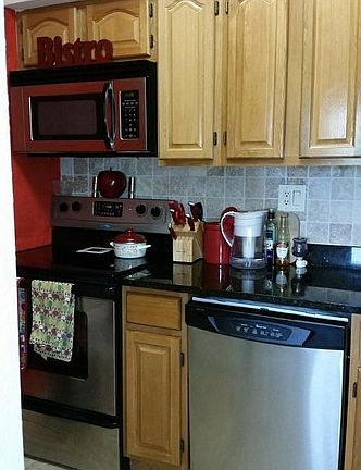 5th image of 330 SE 19th Ave APT I