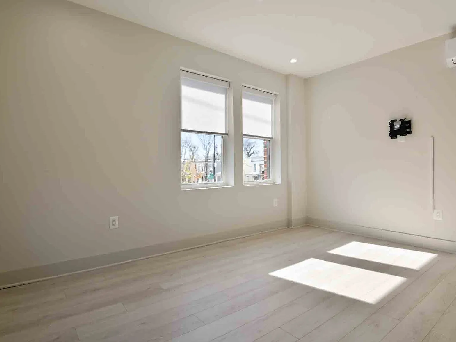 1 bed, 561 sqft, $1,895 — Photo 4