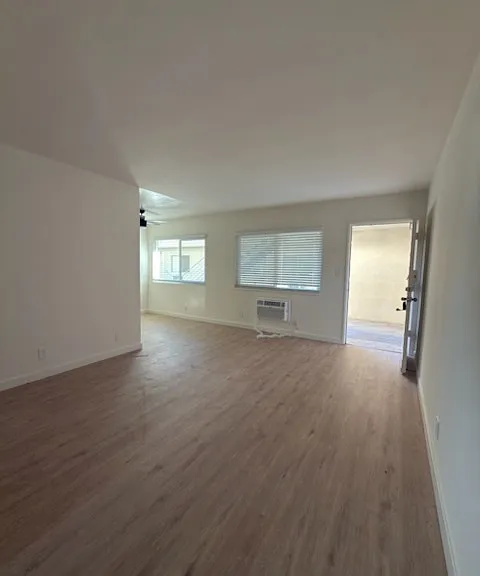 4571 Haskell Ave #5 — Photo 3