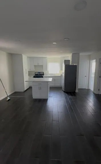 5207 Cartwright Ave — Photo 7