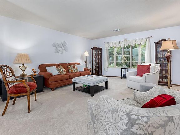 5th image of 2203 Parkland Way