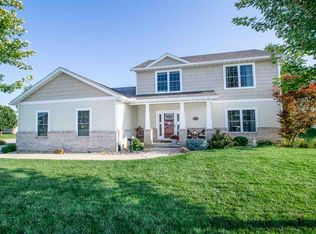 1205 Windsor Way, Washington, IL 61571