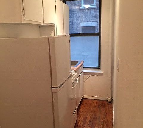 5th image of 183 Sullivan St APT D6