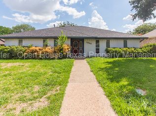 1944 Chesham Dr, Carrollton, TX 75007
