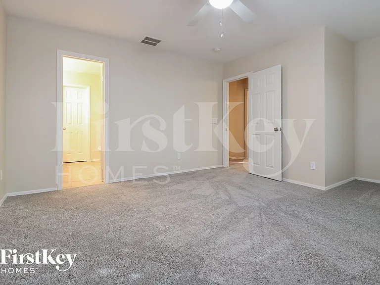 23768 W Desert Bloom St — Photo 10