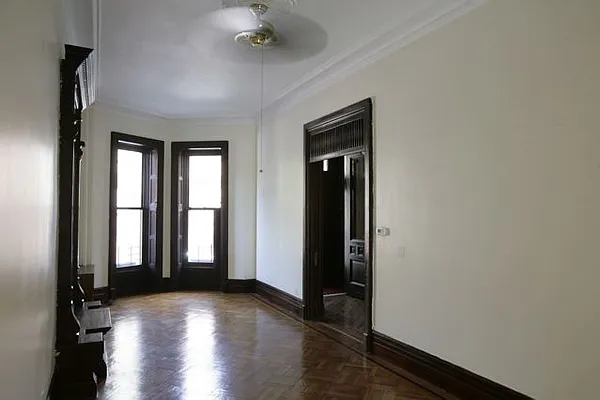 Rented by Garfield Realty  | media 37