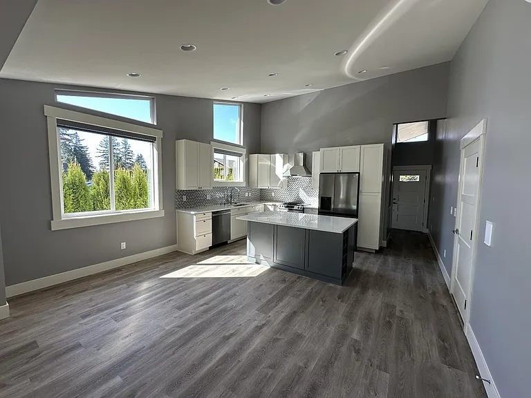 912 Citadel Dr — Photo 14