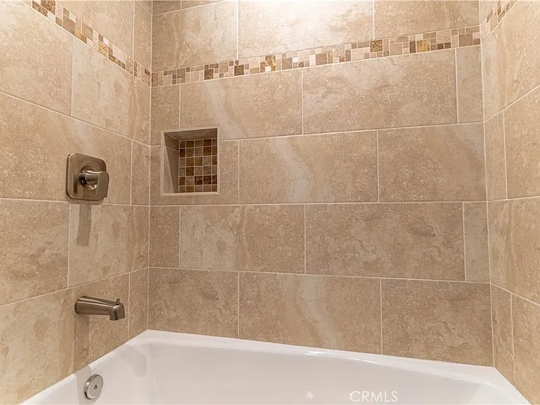 9246 Cedros Ave #6 — Photo 5