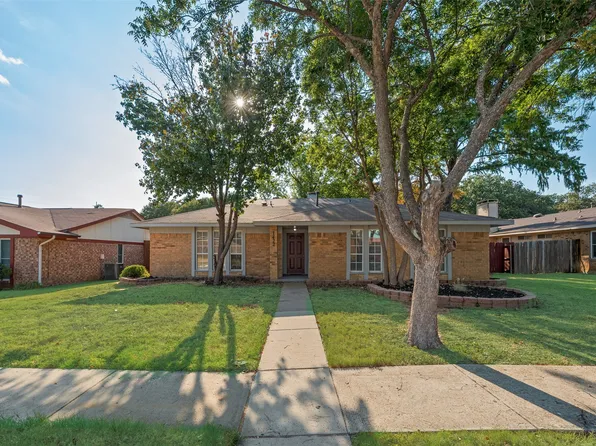 1422 Westwood Dr, Lewisville, TX 75067