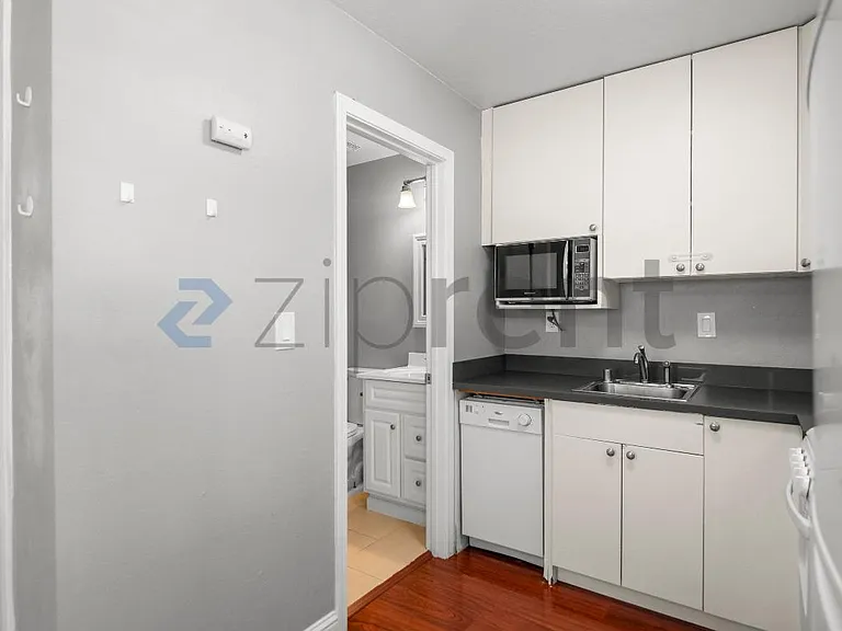 878 Quintinia Dr — Photo 14