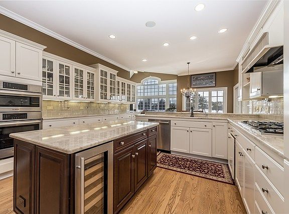 2nd image of 3902 Royal Fox Dr