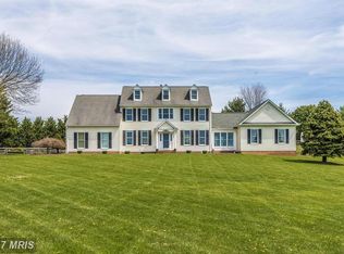 5915 Cabbage Spring Rd, Mount Airy, MD 21771