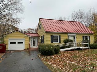 9 Greenwood Ct, Augusta, ME 04330