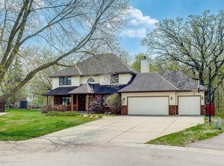 9335 Hillside Trl S, Cottage Grove, MN 55016