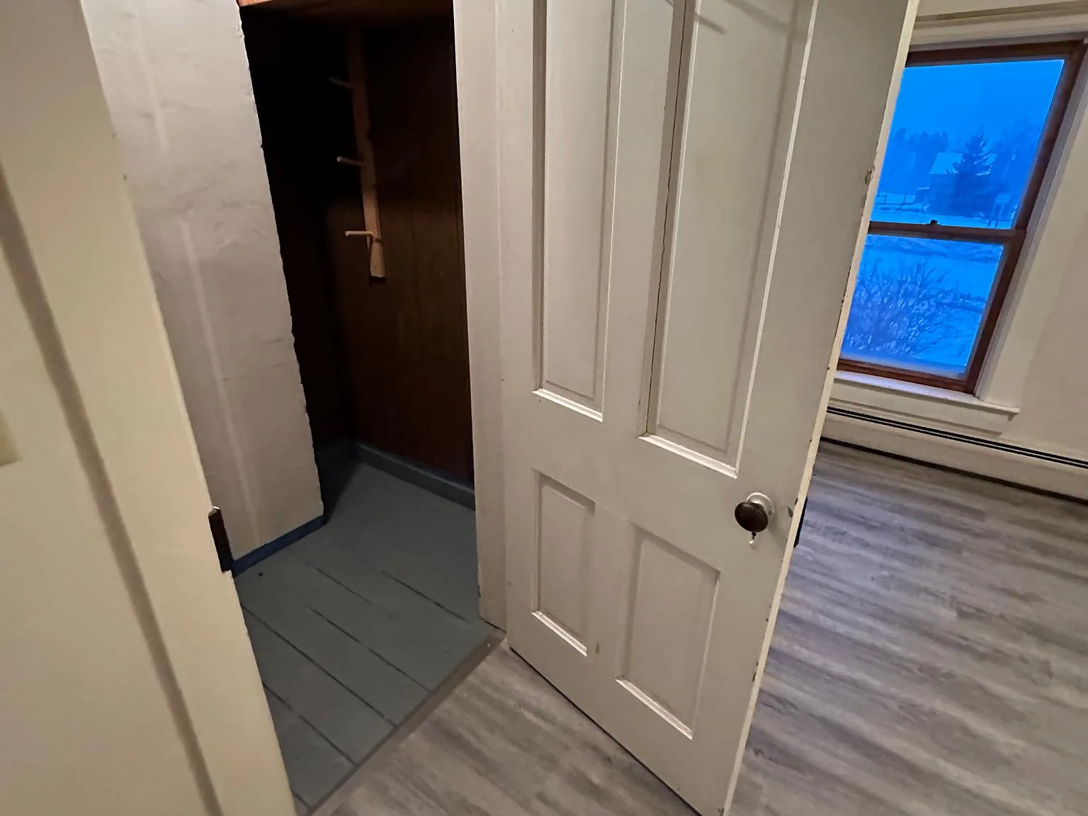 2 bed, 1200 sqft, $1,000 — Photo 3