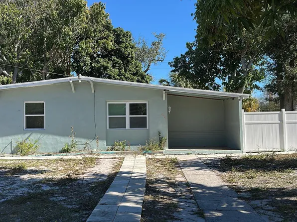 2024 Golfview Court, Fort Pierce, FL 34950