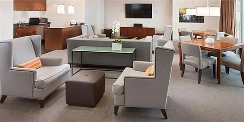 Rented by R New York