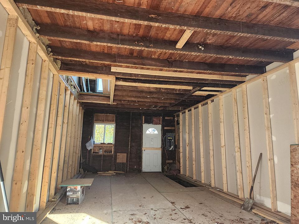2nd image of 1610 Cereal St