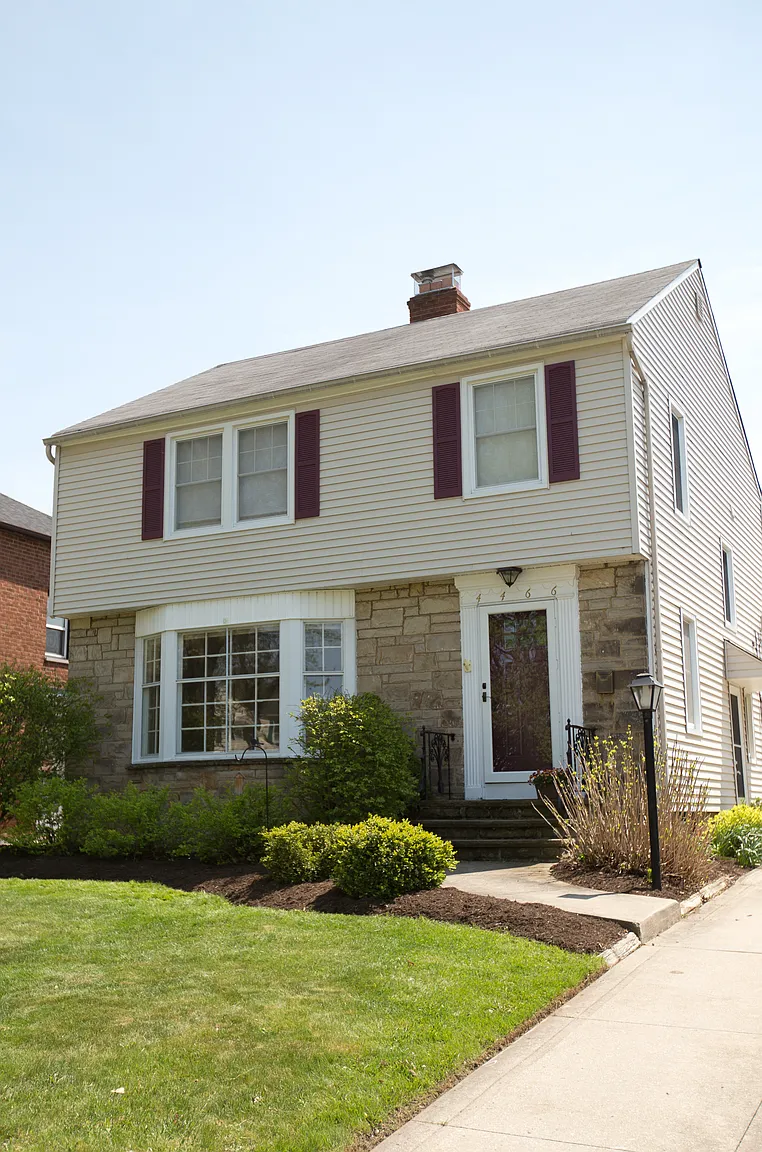 4466 Silsby Rd photo 1