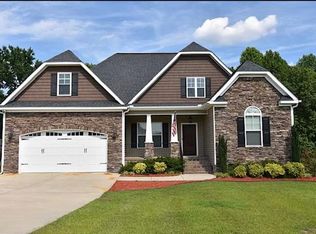 304 Clemens Dr, Pikeville, NC 27863