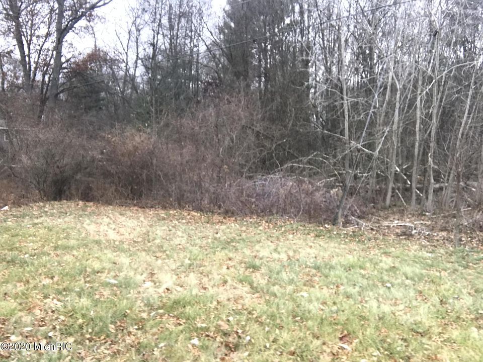 2nd image of 10532 Shaver Rd