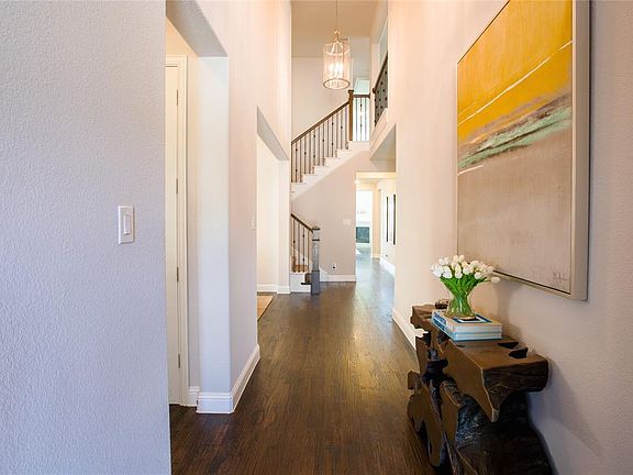 2nd image of 2520 Saffire Way