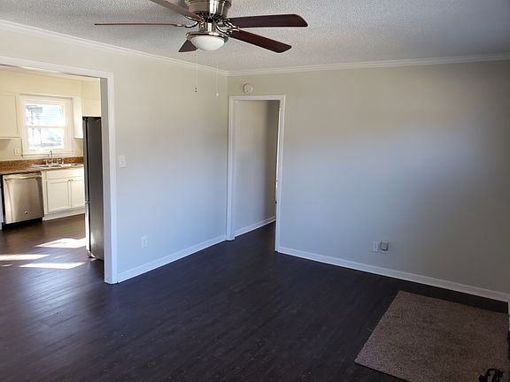 5th image of 1801 Glenside Dr