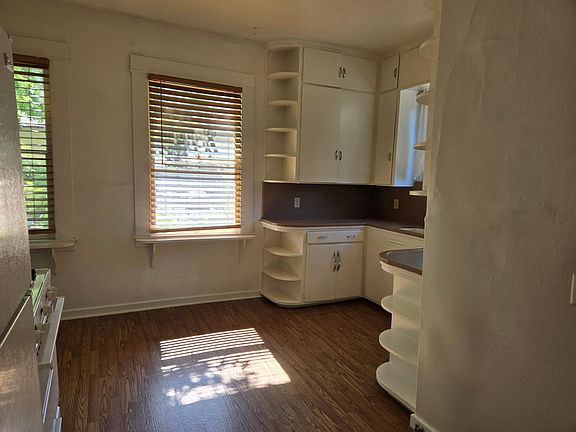 4th image of 1330 T St