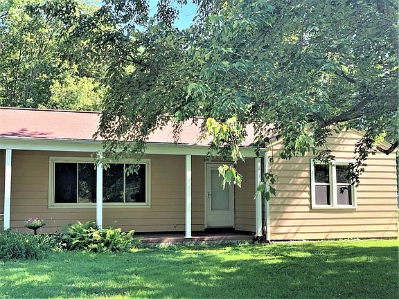 2nd image of 2335 Woodville Pike