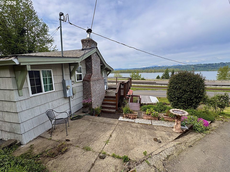 1st image of 3011 NE Rasmussen Rd