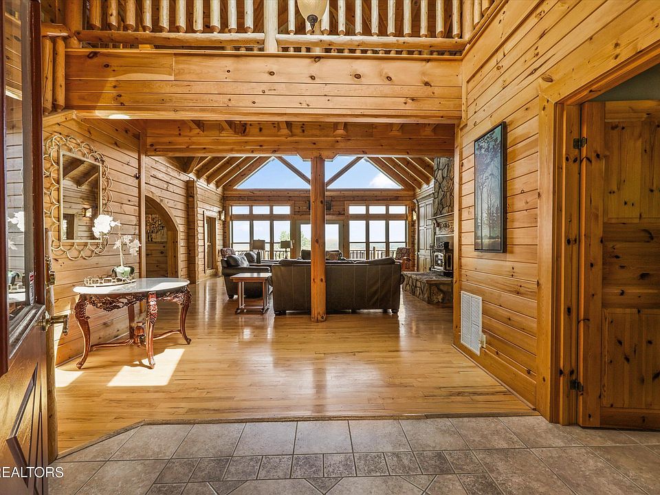 34th image of 430 Sugar Cove Way