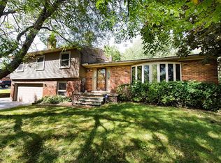 5752 Pineview Dr, Ypsilanti, MI 48197