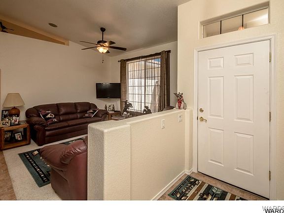 4th image of 2923 Desert Vista Dr