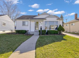 29435 Sheridan St, Garden City, MI 48135