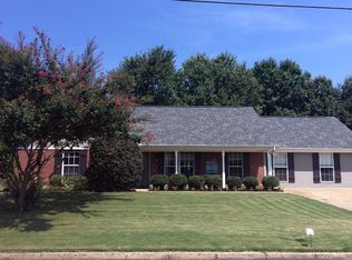 830 E Bay Cir, Tupelo, MS 38801