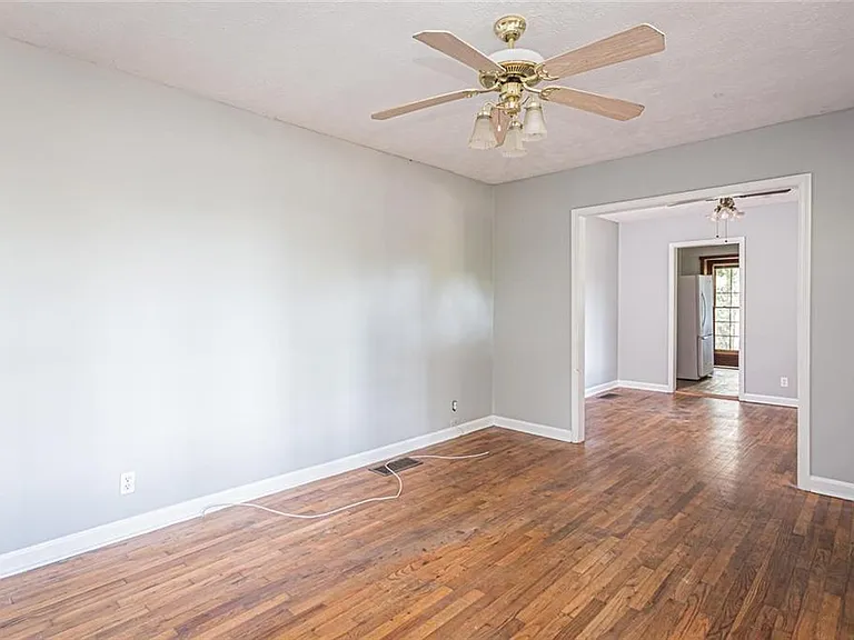 850 Red Barn Rd — Photo 8