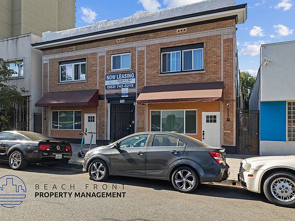 3rd image of 1049 Pine Ave #16