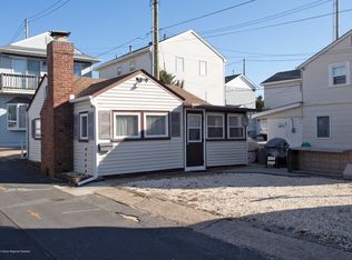 17 E Spray Way, Lavallette, NJ 08735