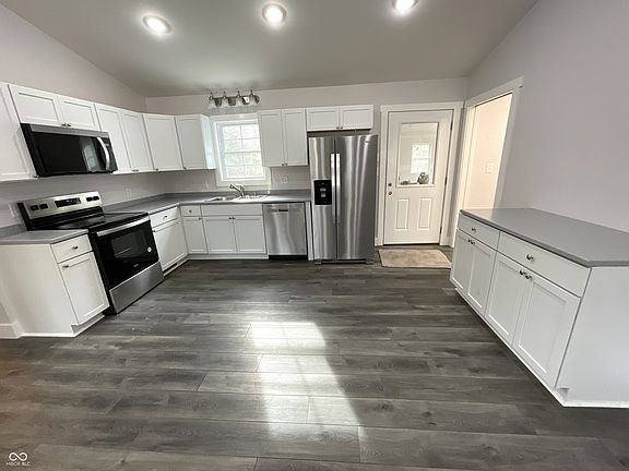 3rd image of 4623 Stansbury Pl