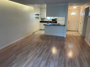 306 18th St, Pacific Grove, CA 93950