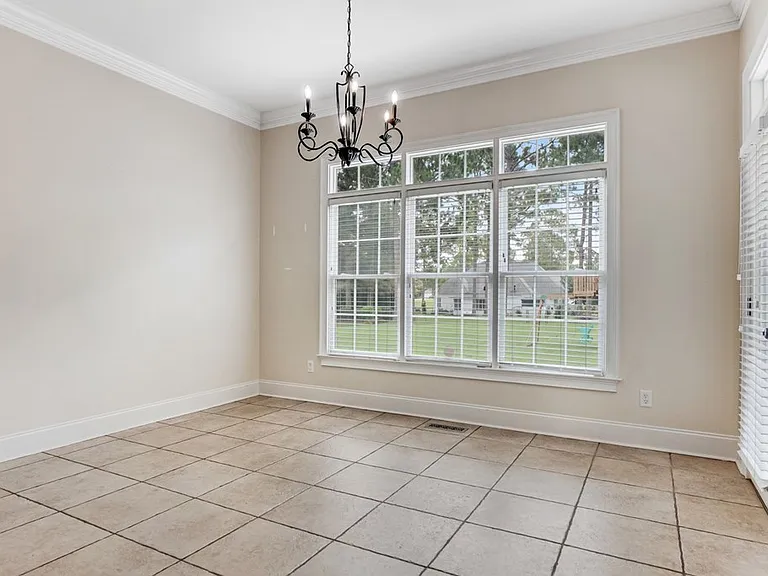 146 Hank Dr — Photo 9
