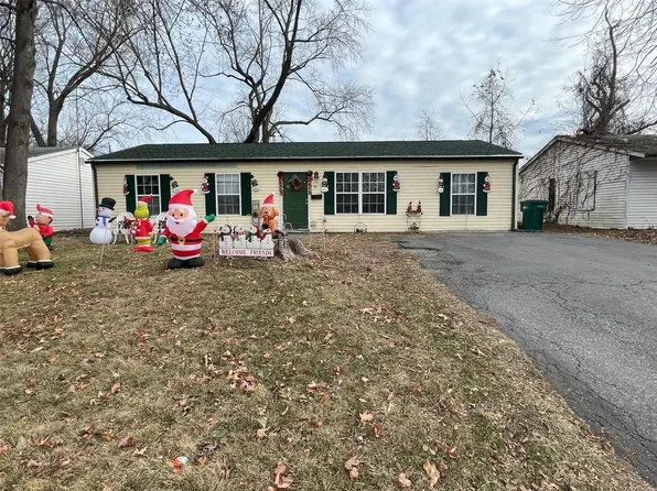 55 W Adams Dr, Cahokia, IL 62206
