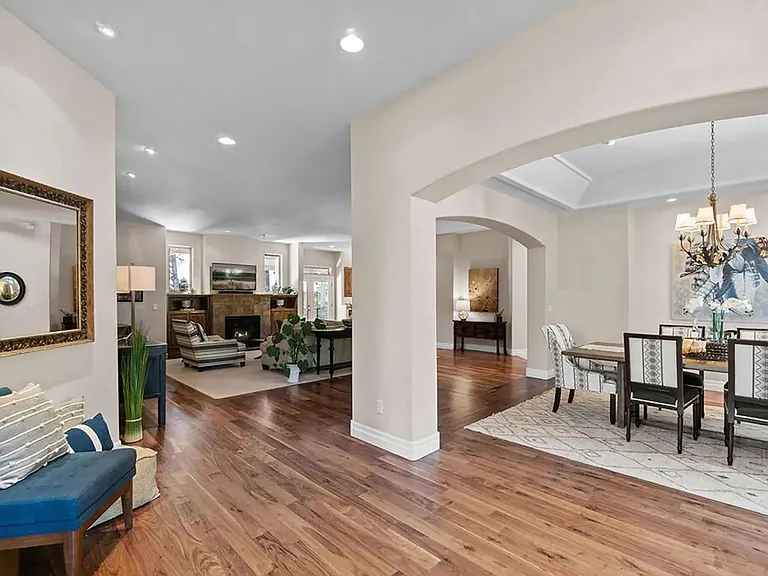 2939 NW Fairway Heights Dr — Photo 5