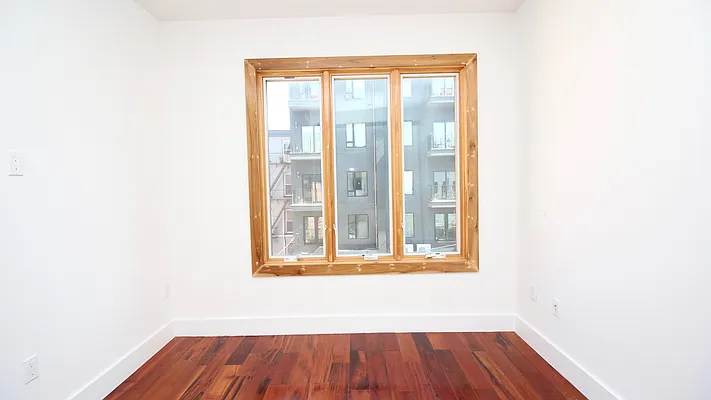 Rented by Nooklyn NYC LLC | media 31