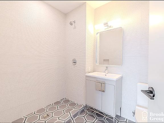 3rd image of 2708 Church Ave #510