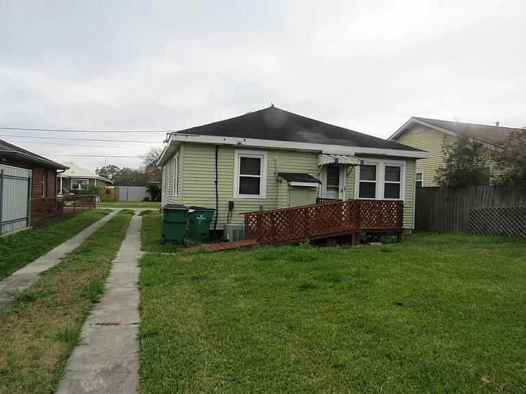 605 Bellanger St — Photo 4