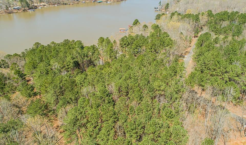 1st image of 161 Plantation Dr