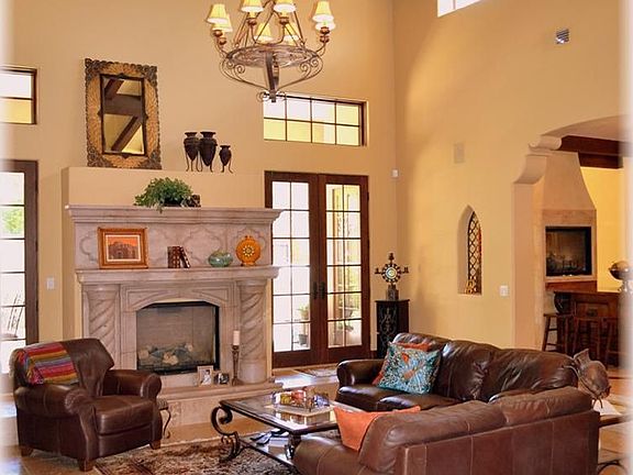 4th image of 1001 Novak Ln NW