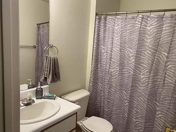 4th image of 1351 Castelnau Ct APT 3