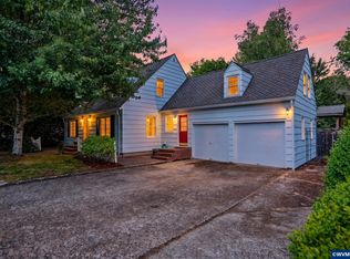1101 SW Sunset Dr, Corvallis, OR 97333